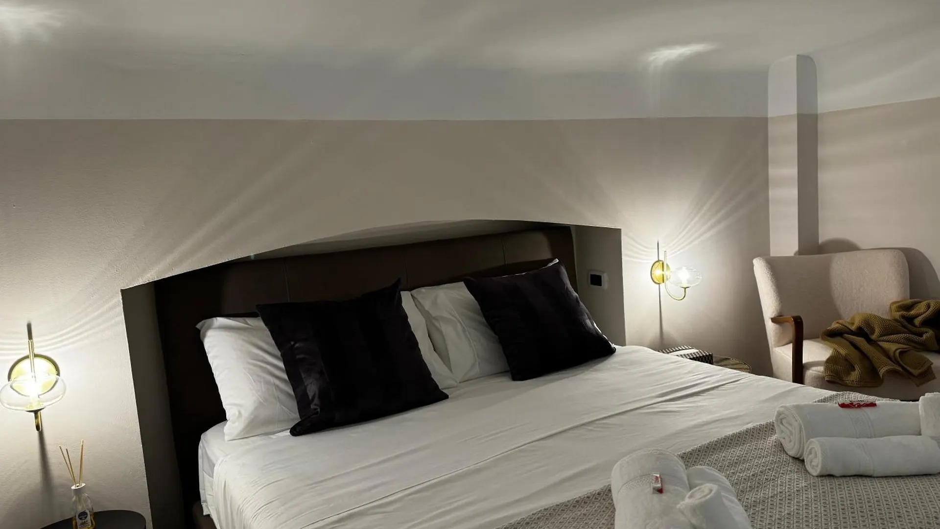 شقة Regina Milano In Verona - Sky Tv, Wifi E Breakfast Box إيطاليا