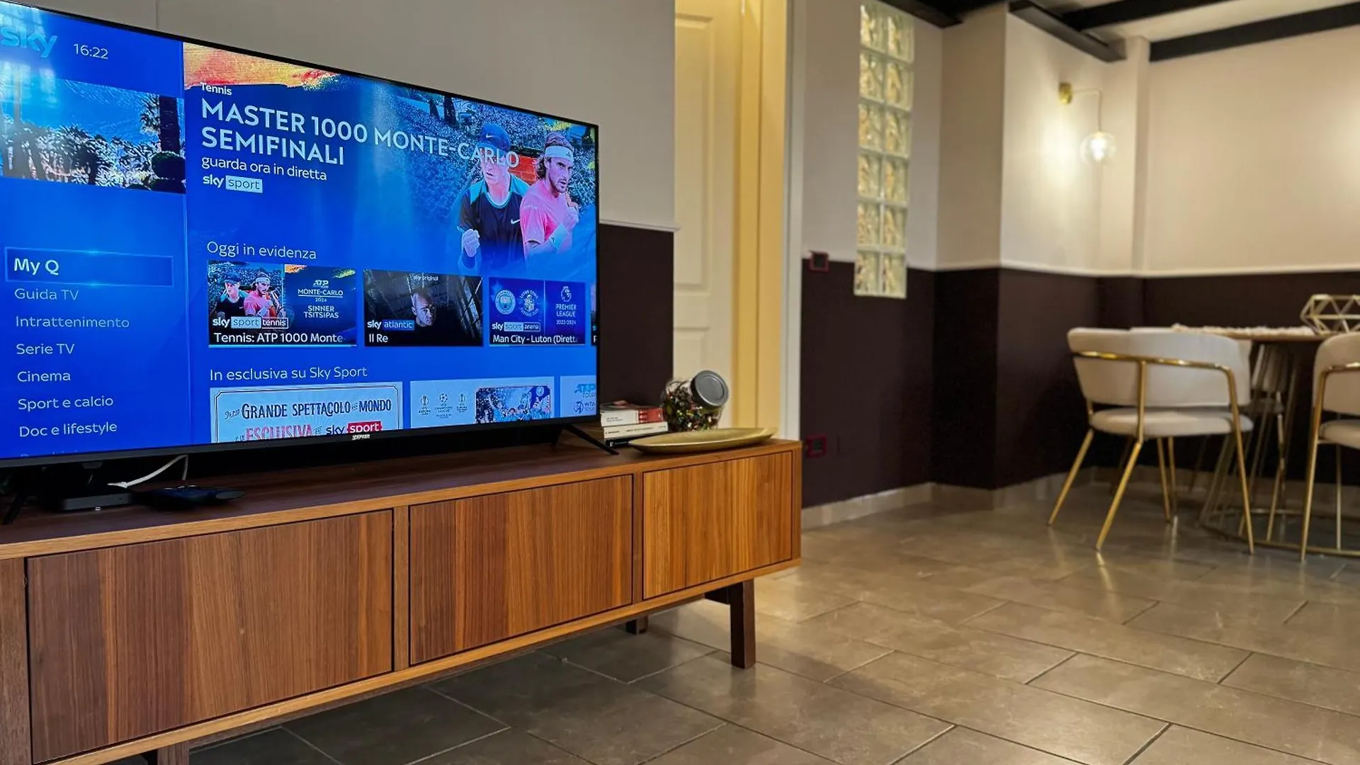 شقة Regina Milano In Verona - Sky Tv, Wifi E Breakfast Box 0*, ميلان